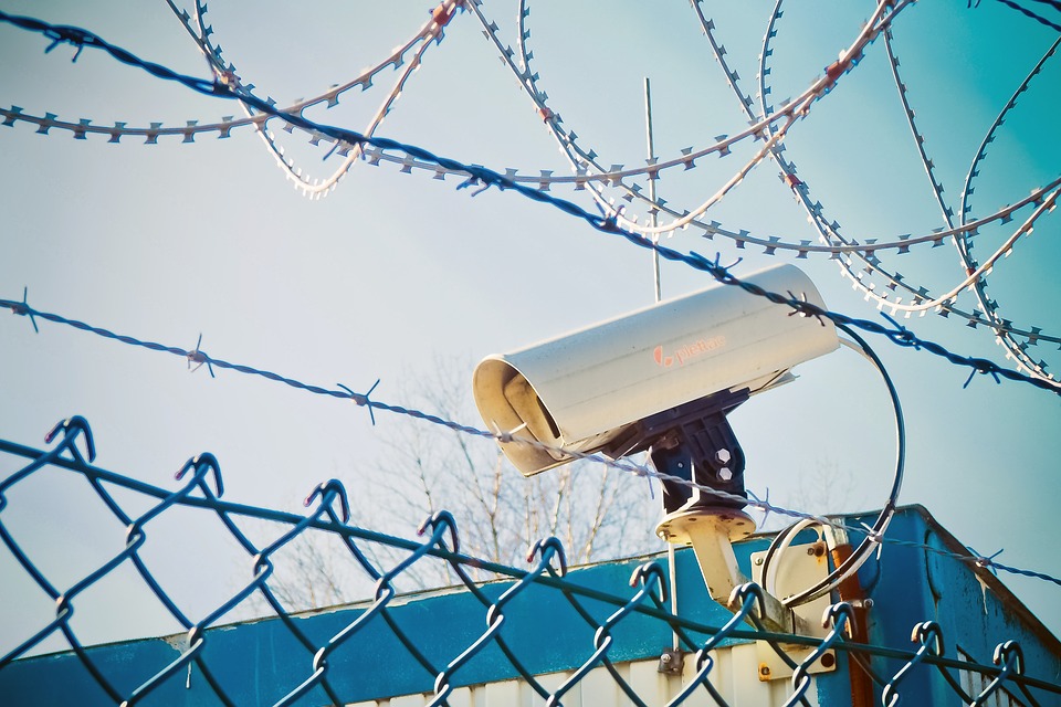 barbed-wire-2085266_960_720 barbed-wire-2085266_960_720